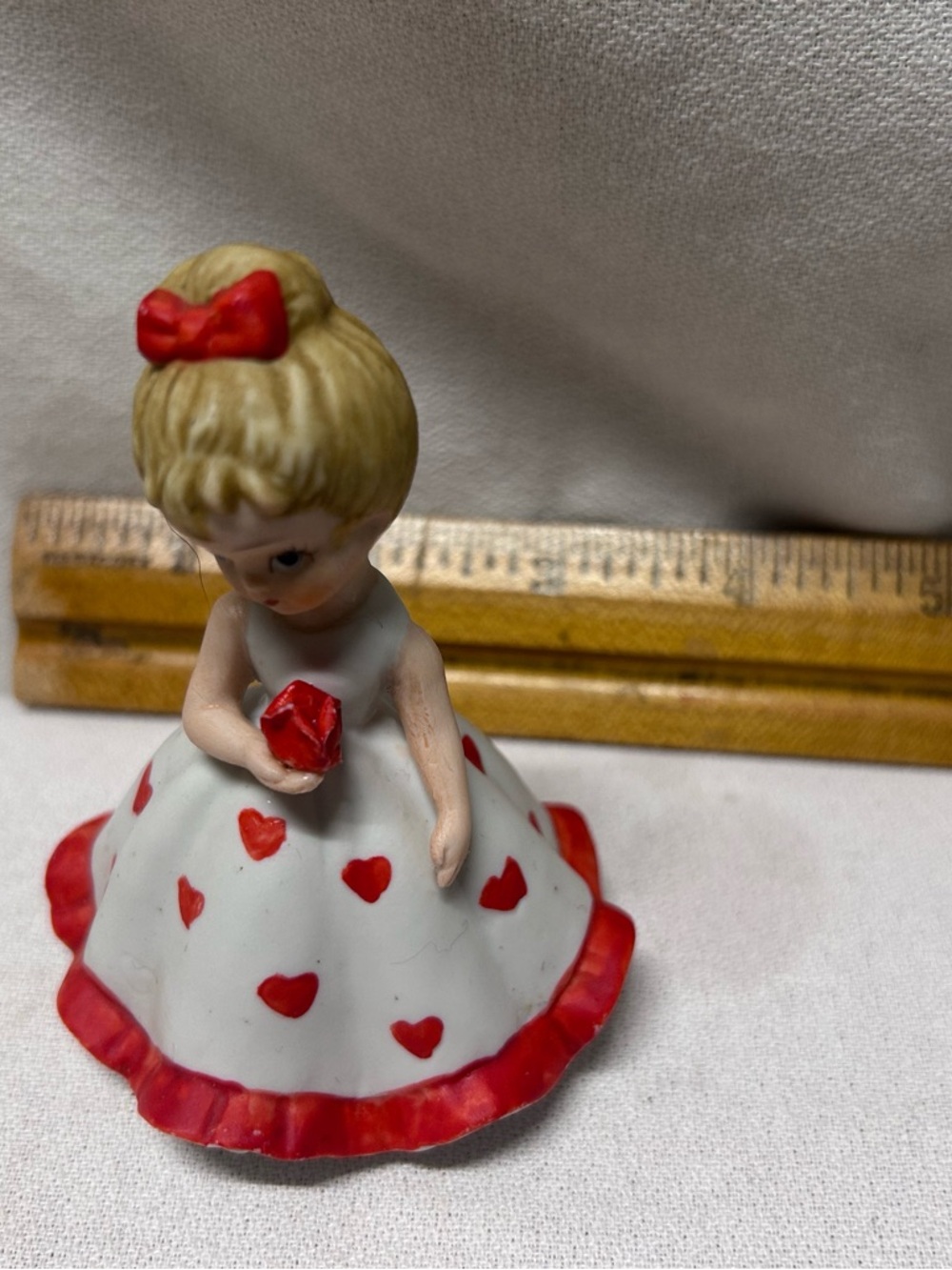 Vtg LEFTON Bisque Porcelain VALENTINE Girl Figurine - Picture 7 of 12